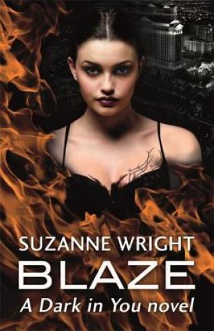 Kniha Blaze Suzanne Wright