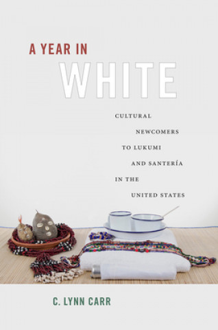 Книга Year in White C. Lynn Carr