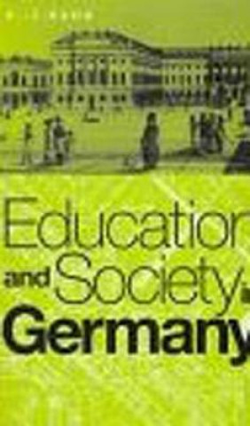 Könyv Education and Society in Germany HJ Hahn