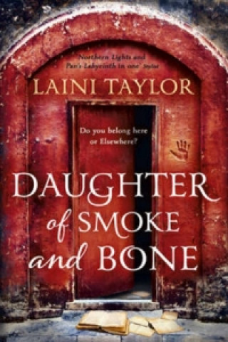 Книга Daughter of Smoke and Bone Laini Taylor