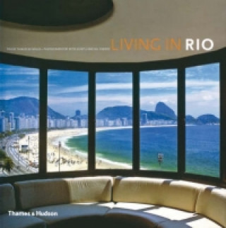 Книга Living in Rio 