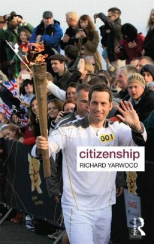 Könyv Citizenship Richard Yarwood