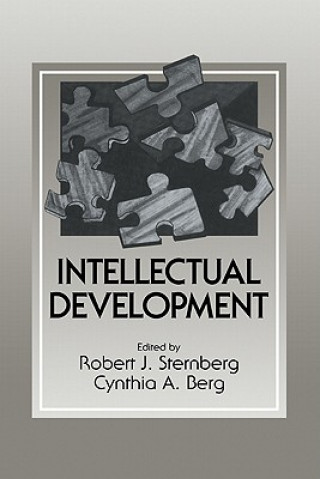 Książka Intellectual Development Robert J. SternbergCynthia A. Berg