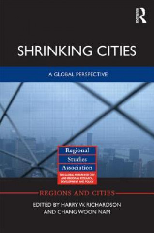 Książka Shrinking Cities Harry W Richardson