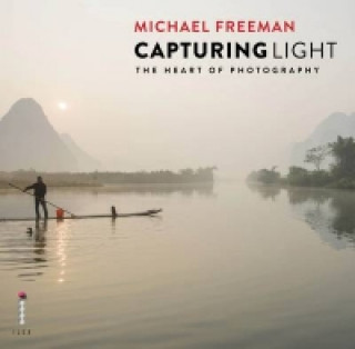 Knjiga Capturing Light Michael Freeman