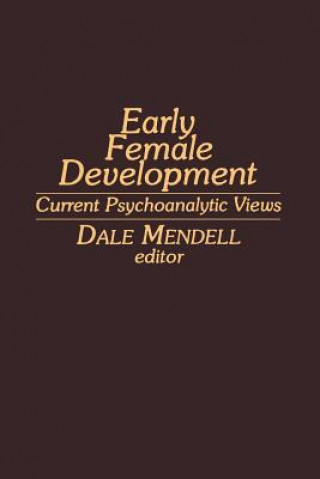 Carte Early Female Development D. Mendell
