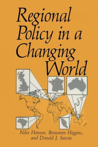 Kniha Regional Policy in a Changing World Niles Hansen