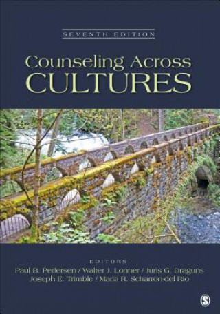 Könyv Counseling Across Cultures Paul B Pedersen & Walter J Lonner