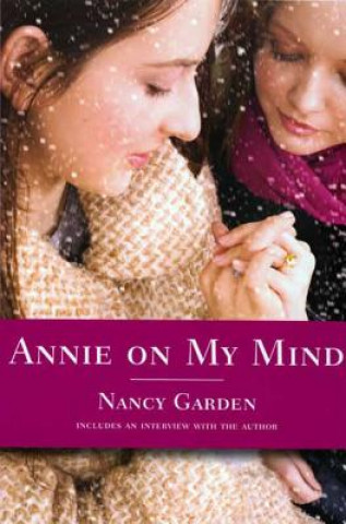 Książka ANNIE ON MY MIND Nancy Garden