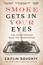 Carte Smoke Gets in Your Eyes Caitlin Doughty