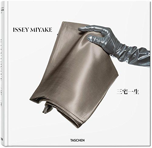 Carte Issey Miyake Yuriko Takagi