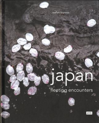 Kniha Japan - Fleeting Encounters Stefan Boness