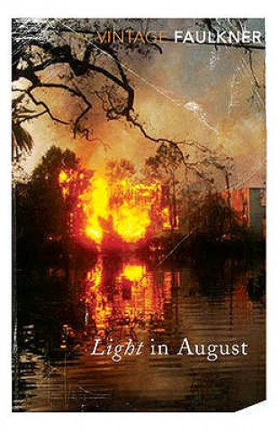 Könyv Light in August William Faulkner