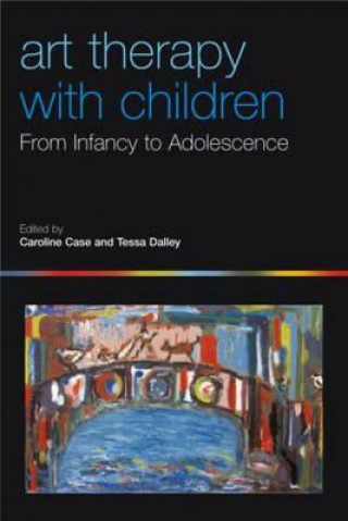Книга Art Therapy with Children Caroline Case