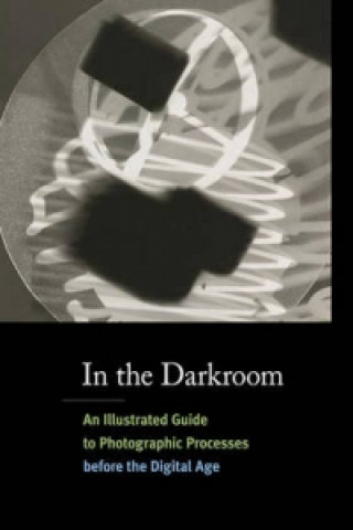 Könyv In the Darkroom Sarah Kennel