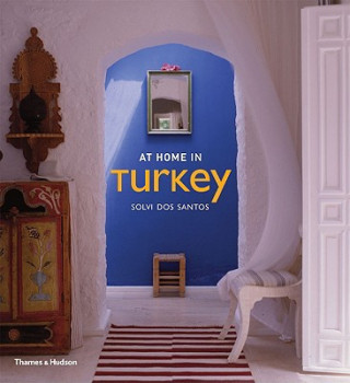 Kniha At Home in Turkey Solvi dosSantos