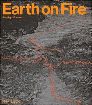 Kniha Earth on Fire Bernhard Edmaier