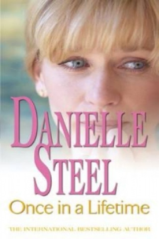 Könyv Once In A Lifetime Danielle Steel