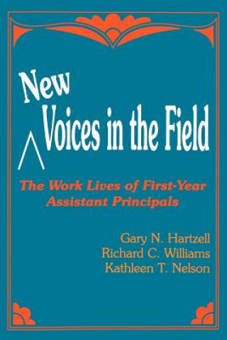 Könyv New Voices in the Field Gary Hartzell