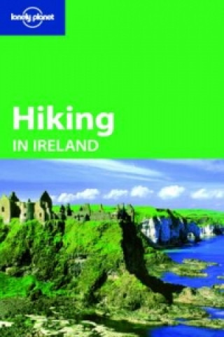 Kniha Hiking in Ireland Helen Fairbairn