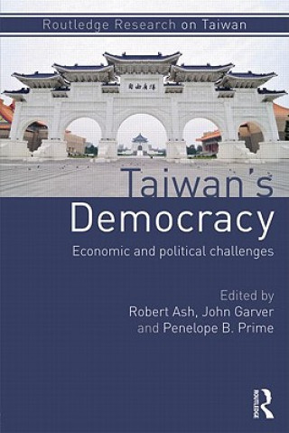 Kniha Taiwan's Democracy Robert Ash