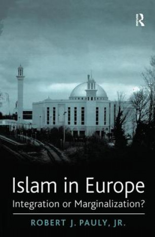 Książka Islam in Europe Pauly