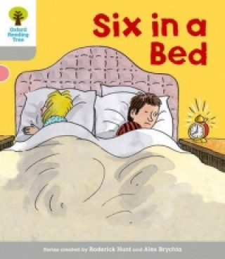 Könyv Oxford Reading Tree: Level 1: First Words: Six in Bed Roderick Hunt
