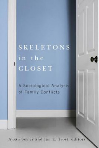 Carte Skeletons in the Closet Rebecca Young