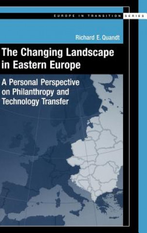 Könyv Changing Landscape in Easter Europe Richard E. Quandt