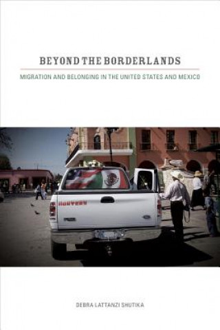 Livre Beyond the Borderlands Debra Lattanzi Shutika