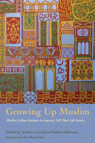 Könyv Growing Up Muslim 