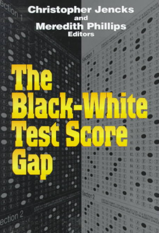 Livre Black-White Test Score Gap 