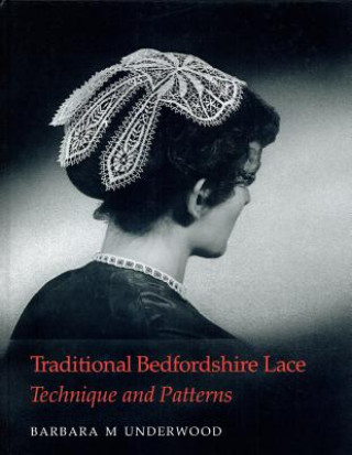 Carte Traditional Bedfordshire Lace Barbara M. Underwood