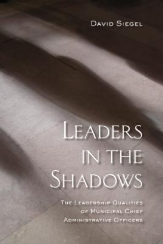 Knjiga Leaders in the Shadows David Siegel
