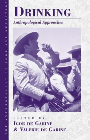 Livro Drinking I. de Garine