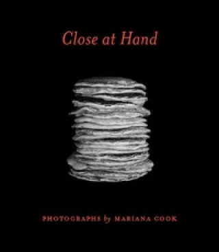 Kniha Close at Hand Mariana Cook