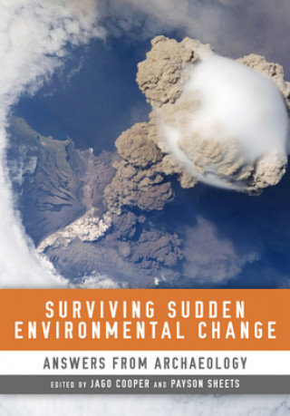 Livre Surviving Sudden Environmental Change Jago Cooper