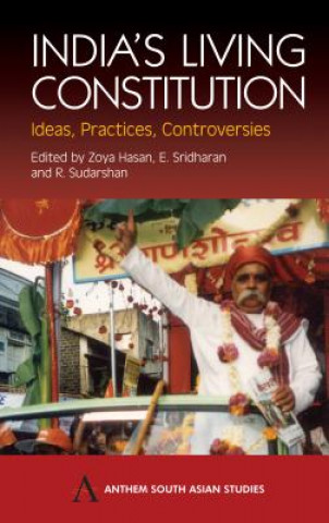 Knjiga India's Living Constitution Zoya Hasan