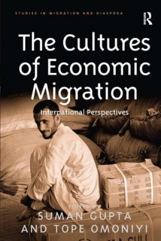 Книга Cultures of Economic Migration Tope Omoniyi