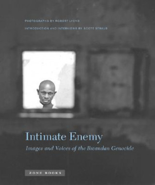 Kniha Intimate Enemy Robert Lyons