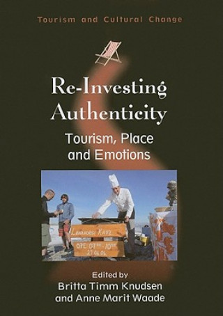 Książka Re-Investing Authenticity Britta Timm Knudsen