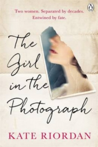 Livre Girl in the Photograph Kate Riordan