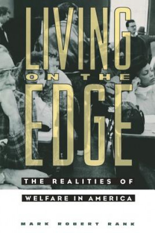 Livre Living on the Edge Mark Robert Rank