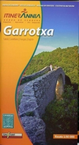 Nyomtatványok Garrotxa Itinerannia Map and Hiking Guide Footpaths Network 