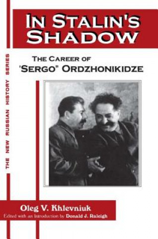 Kniha In Stalin's Shadow Khlevniuk