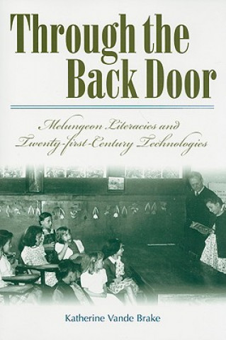 Книга Through the Back Door Katherine Vande Brake