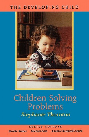 Carte Children Solving Problems Stephanie Thornton