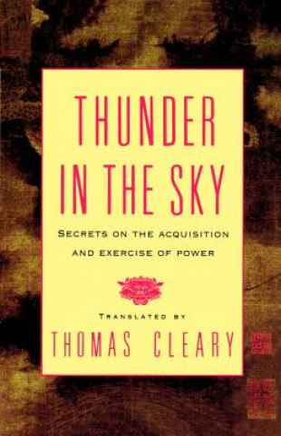 Könyv Thunder in the Sky Thomas Cleary