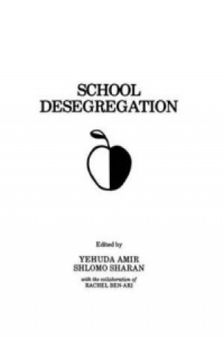 Könyv School Desegregation 