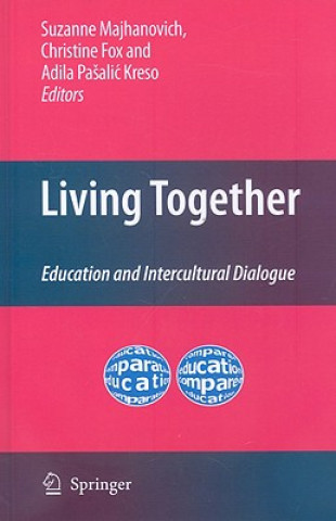 Buch Living Together Christine Fox